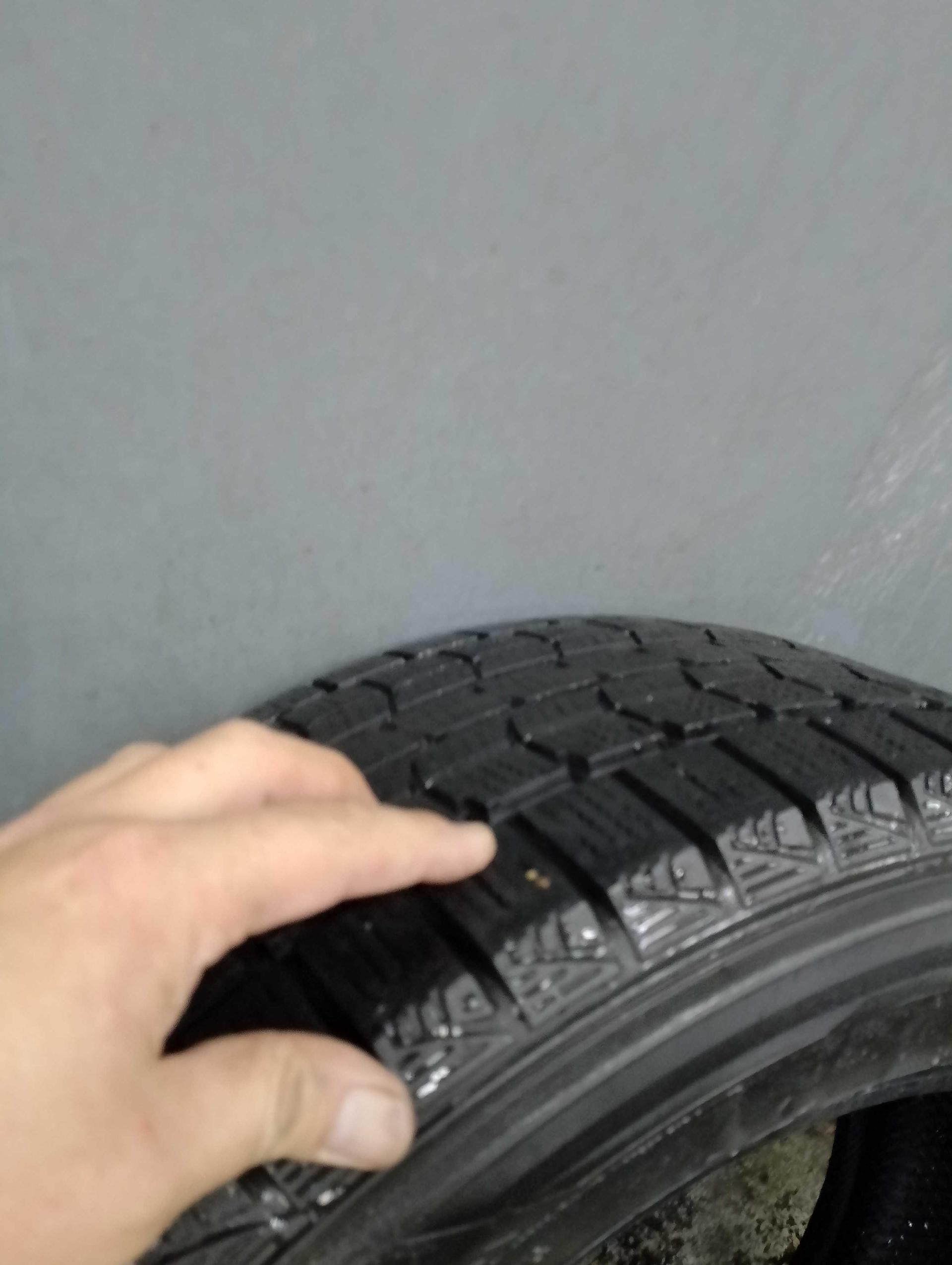 Dunlop 225/55 R16 зима ❄⛄без шипов (липучка)