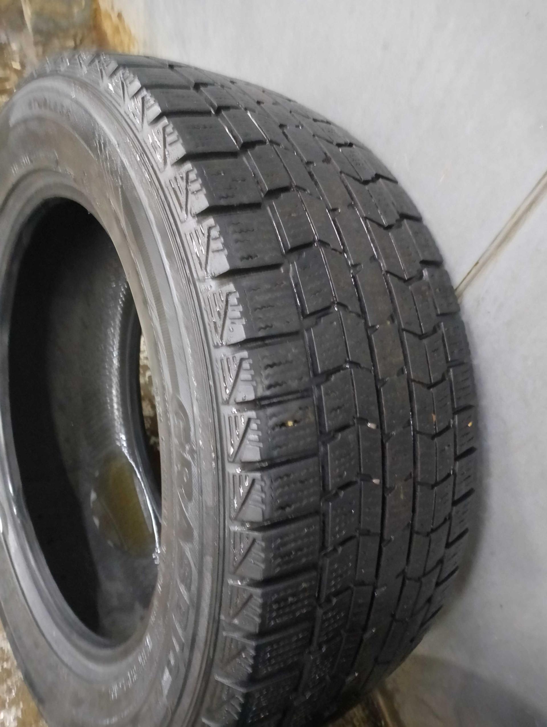 Dunlop 225/55 R16 зима ❄⛄без шипов (липучка)